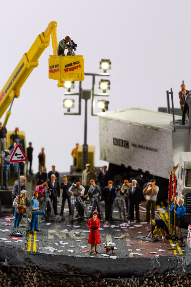 JAMES CAUTY BBC Exclusive: Royal Highness Cliff Dive Live