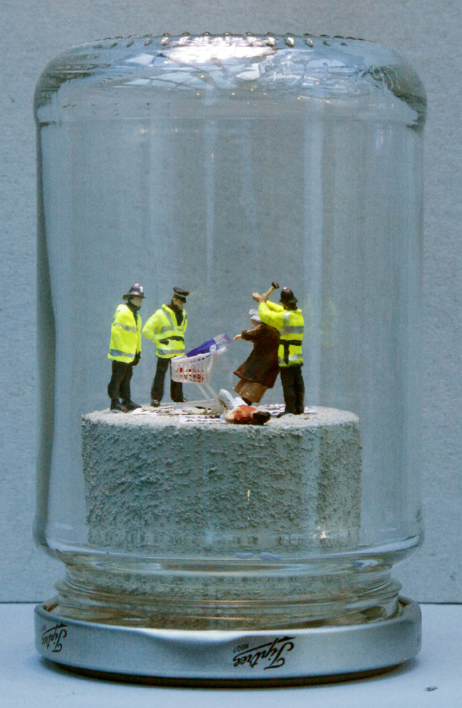 LOOTING GRANNY Gets Her Just Desserts